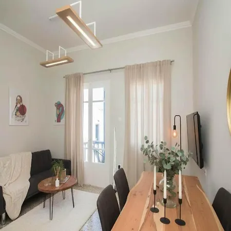 Maisonette With Beautiful Terrace Апартаменты *